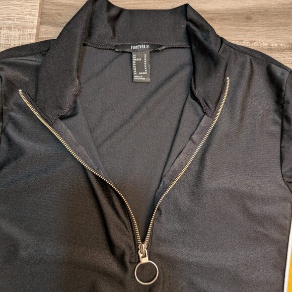 Forever 21 Black & Yellow Colorblock Crop Top Women’s M Half Zip Mock Neck - Picture 4 of 6